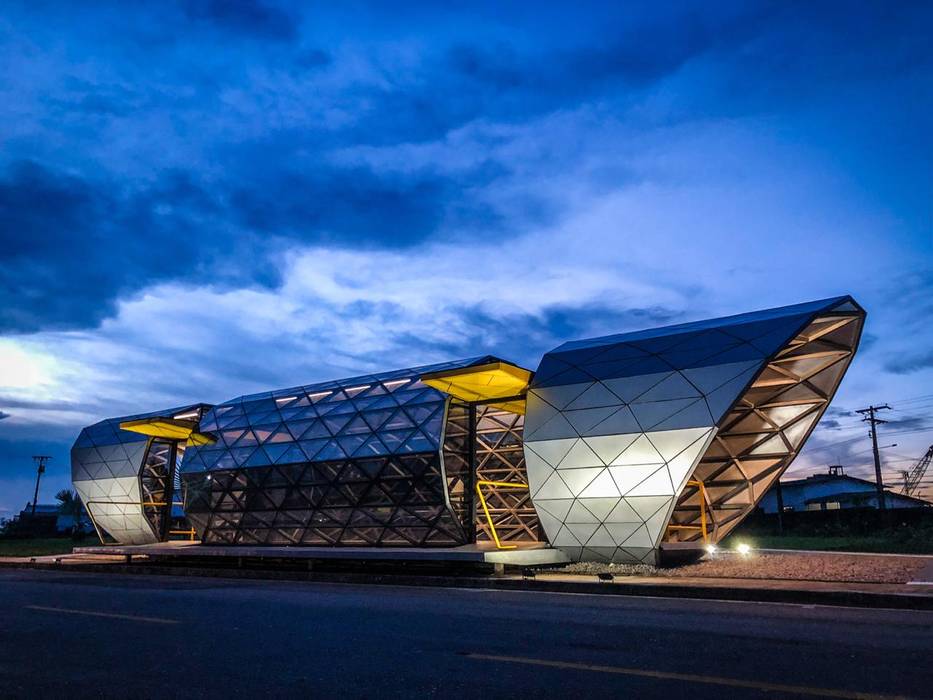 Estação de ônibus L+A Arquitetura de iluminação Casas industriais