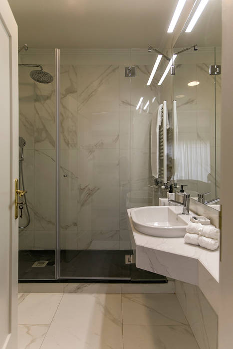 Banheiros modernos por Staging Factory Moderno