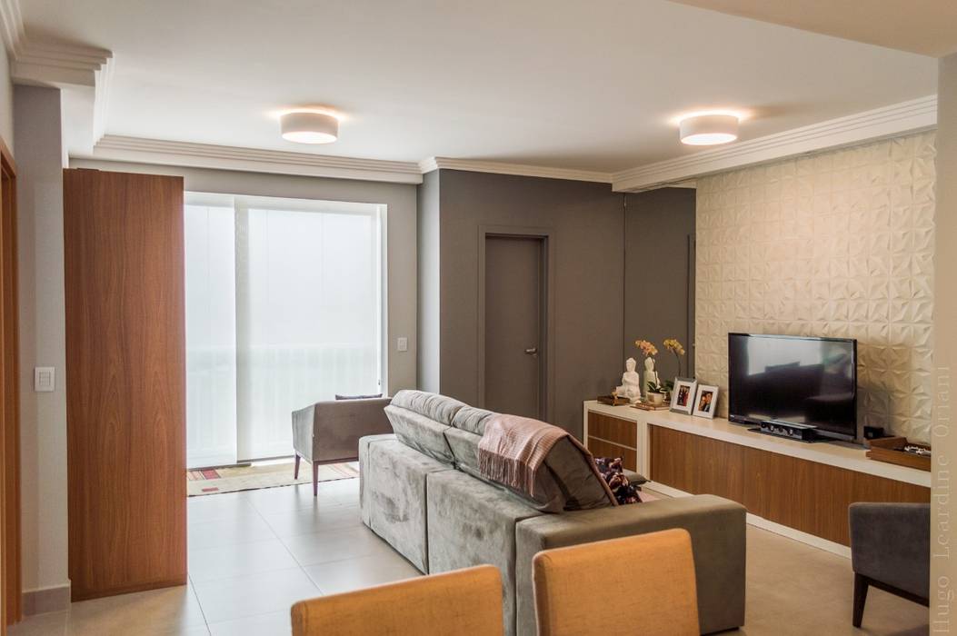 Big brazilian apartment for family, PROJETO EXPRESS PROJETO EXPRESS Ruang Media Modern