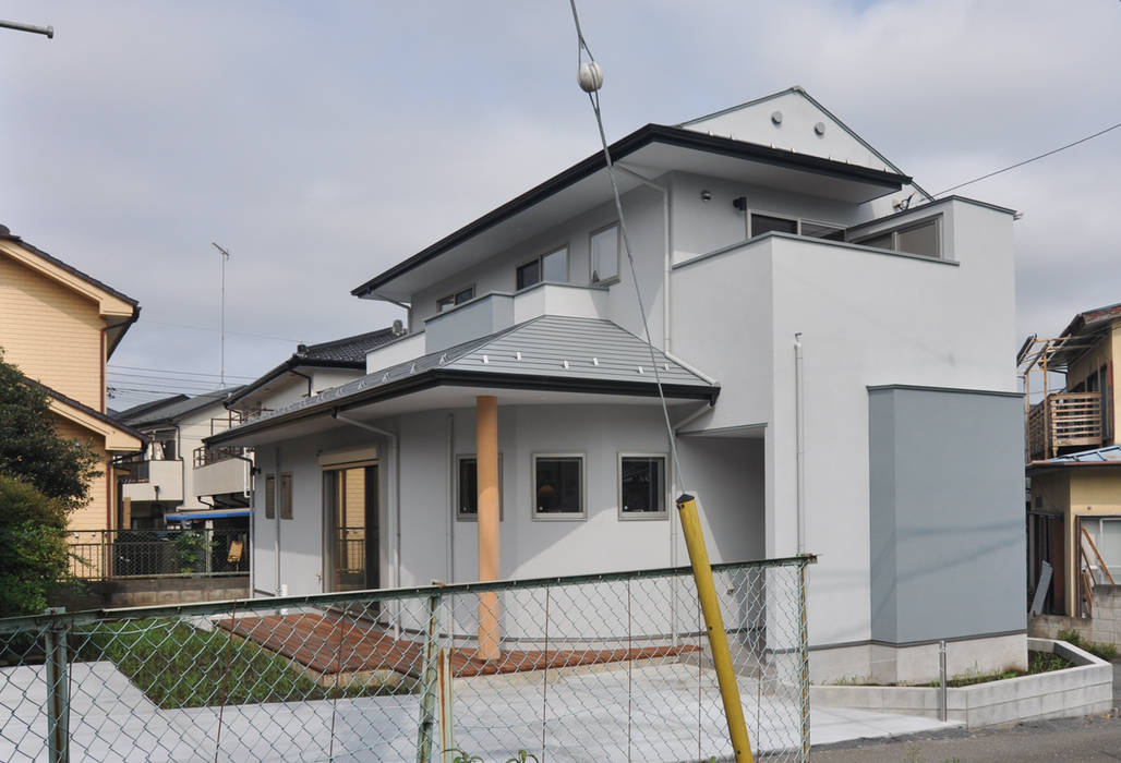 退職後の夫婦の新しい住まい, （株）独楽蔵 KOMAGURA （株）独楽蔵 KOMAGURA Eclectic style houses