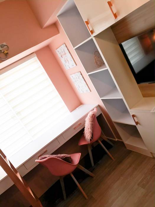 The Pink Dorm, CIANO DESIGN CONCEPTS CIANO DESIGN CONCEPTS Study/office