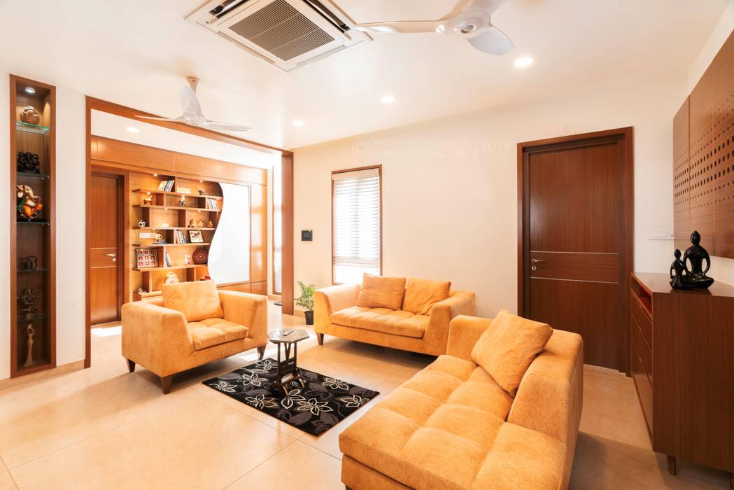 Courtyard house-Chennai, Offcentered Architects Offcentered Architects Living room