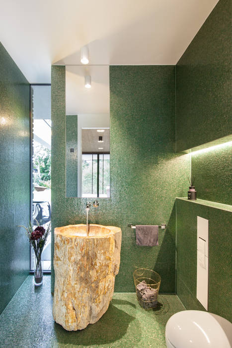 Villa P I Gäste-WC FFM-ARCHITEKTEN. Tovar + Tovar PartGmbB Modern Bathroom