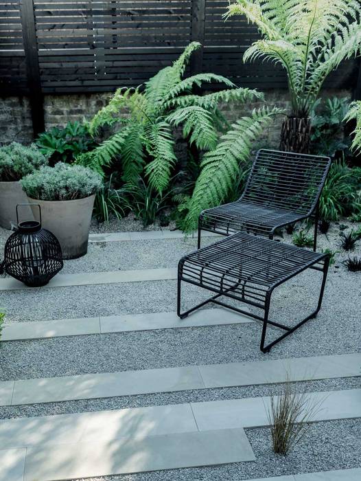 Relaxing Seating Space GRDN Landscape + Garden Design Taman Modern Natural Stone, Plank Paving, Gravel , Garden Deisgn, Planting,