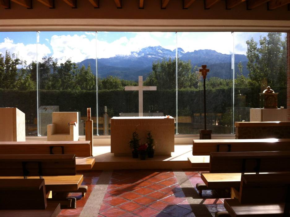 Capilla de oración Padre Pío, Arquitectart Arquitectart ラスティックな 家 ガラス