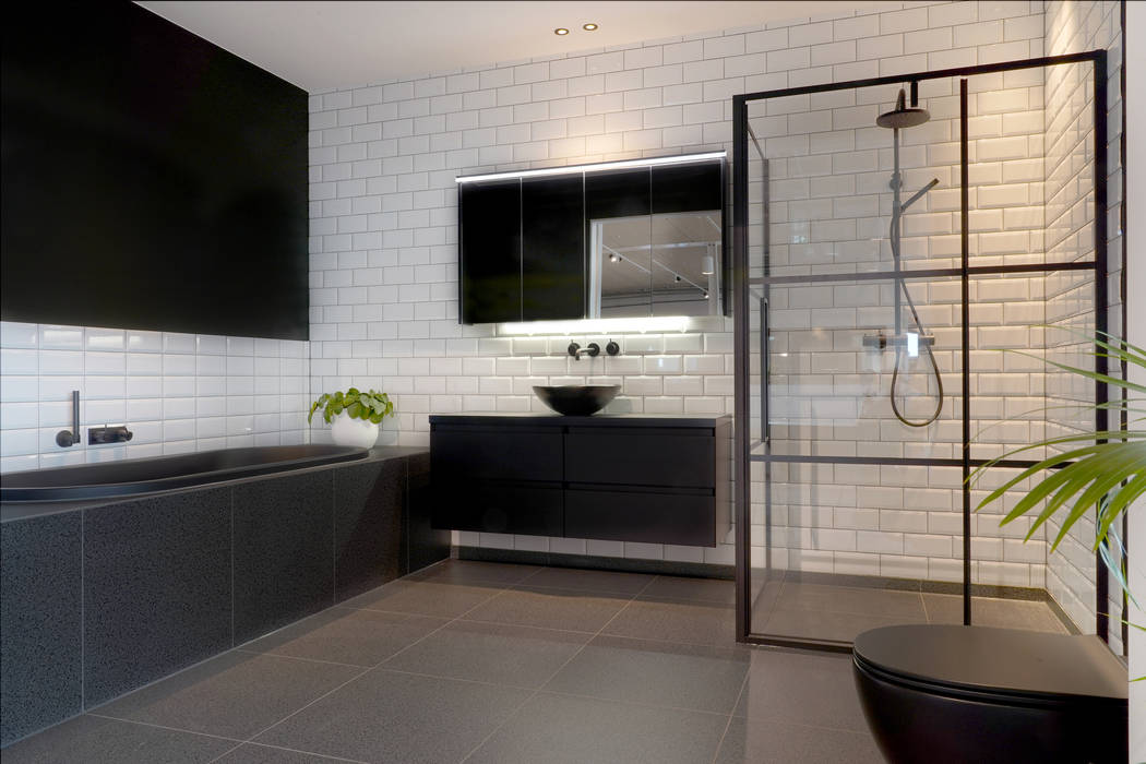 Zwart badkamerinterieur De Eerste Kamer Moderne badkamers Keramiek zwart badkamerinterieur