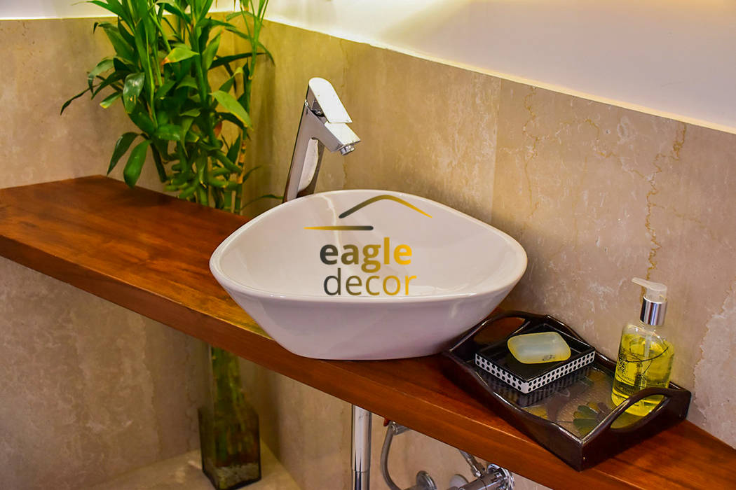 Duplex heritage City, Gurugram, Eagle Decor Eagle Decor Classic style bathroom