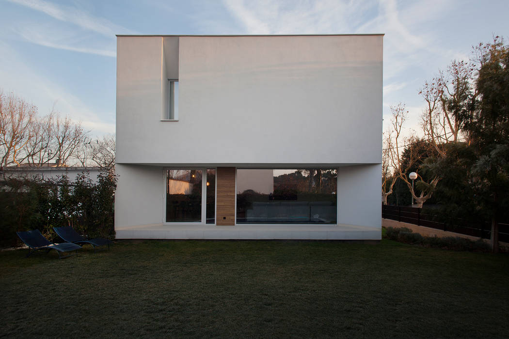 CASA EN MIRA-SOL, CABRÉ I DÍAZ ARQUITECTES CABRÉ I DÍAZ ARQUITECTES Minimalist house