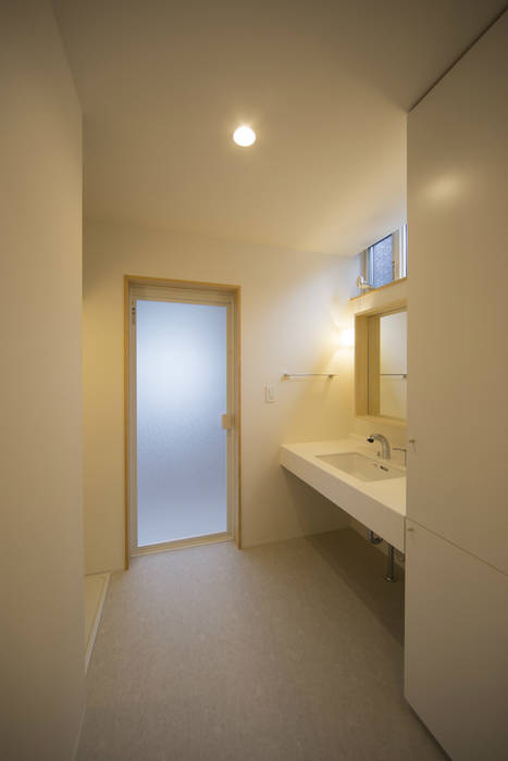 T･T-home, 一級建築士事務所 想建築工房 一級建築士事務所 想建築工房 Modern Bathroom