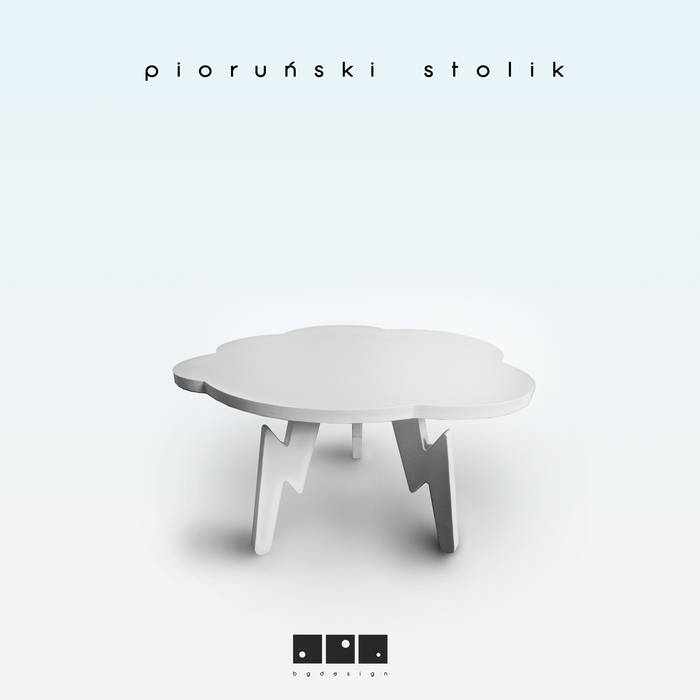 Pioruński stolik mały, bgdesign bgdesign غرفة الاطفال خشب رقائقي Accessories & decoration