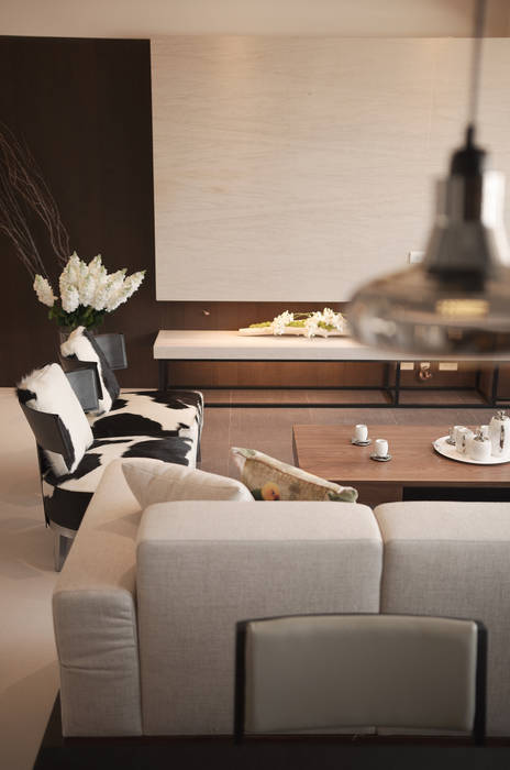 野性呼喚 拾雅客空間設計 现代客厅設計點子、靈感 & 圖片 合板