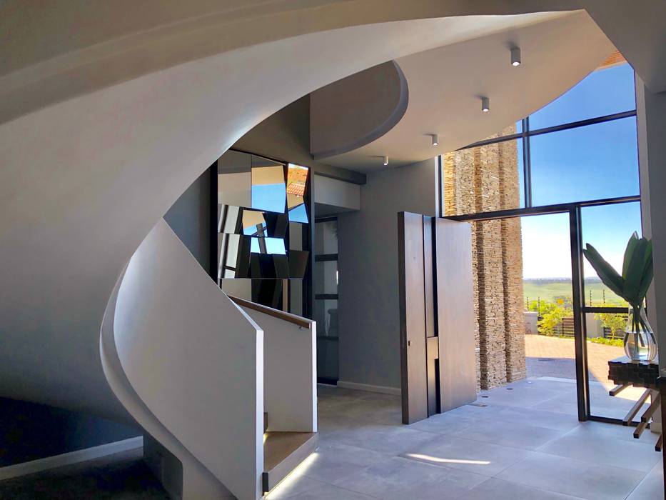 House Izinga 3 | Umhlanga , Urban Create Design Interiors Urban Create Design Interiors Modern Corridor, Hallway and Staircase