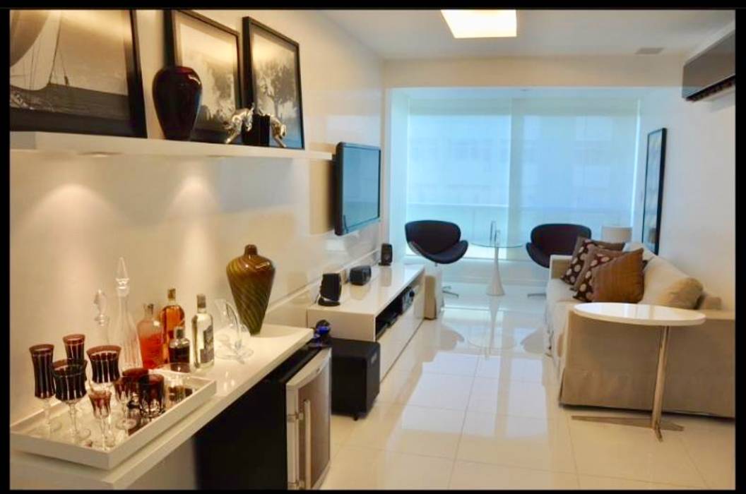 Sala de estar pequena mas acolhedora! Salas de estar modernas por Seleto Tropical LDA Moderno