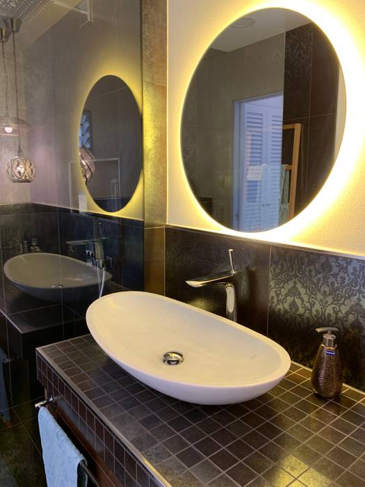 Badezimmerbeleuchtung raum in form - Innenarchitektur & Architektur Mediterrane Badezimmer