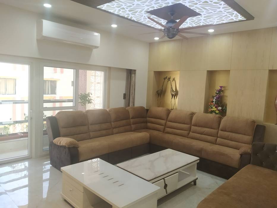 Krishbhai's Completed Project, 'A' DESIGN ASSOCIATES 'A' DESIGN ASSOCIATES Modern living room