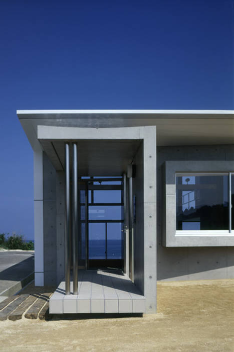 中辻正明 都市建築研究室 Casas Campestres Concreto Gris Homify