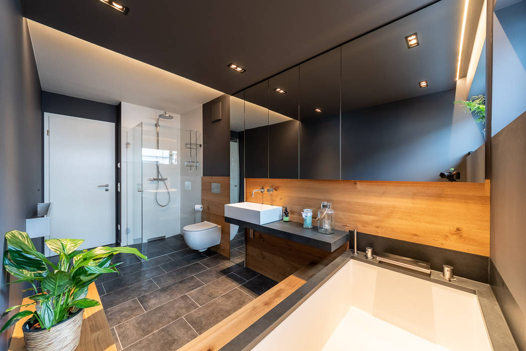 Wood and Slate Vivante Moderne Badezimmer Grau bathroom,design,modern,lights,renovation,remodeling,badezimmer