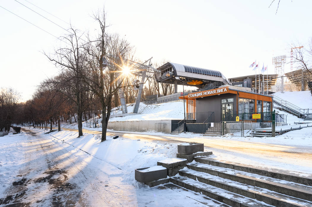 Средняя станция "Воробьевы горы", Alpbau Alpbau Industrial style houses Wood Wood effect