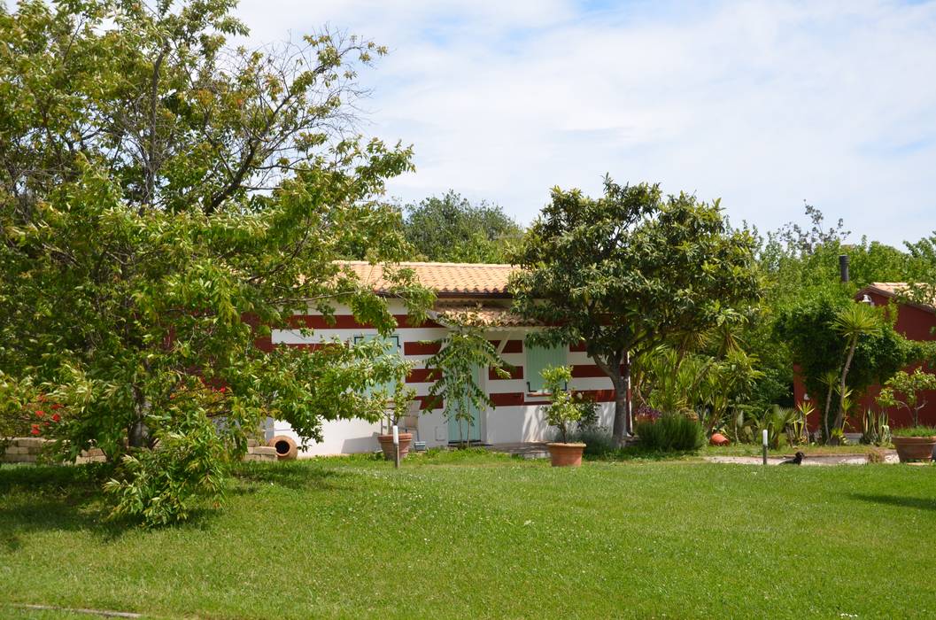 Country House Borgo Rosso - Sirolo (An), Studio di Architettura Fioranelli Studio di Architettura Fioranelli Giardino anteriore