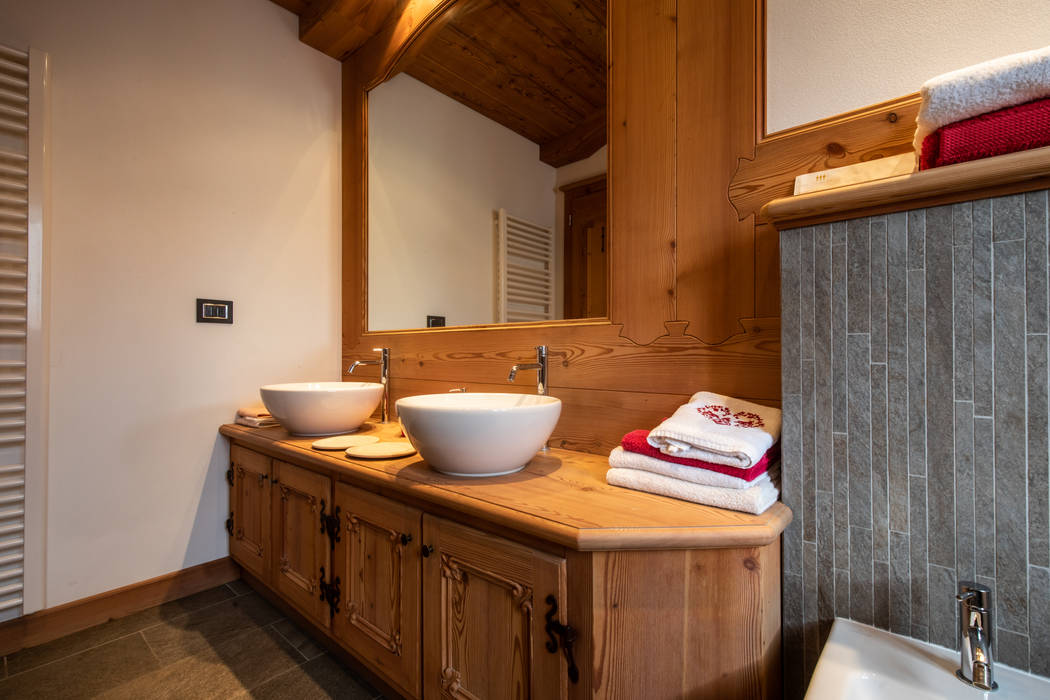 Bed & Breakfast "Chalet Solder" a Sappada (UD), Roberto Pedi Fotografo Roberto Pedi Fotografo Commercial spaces Hotels