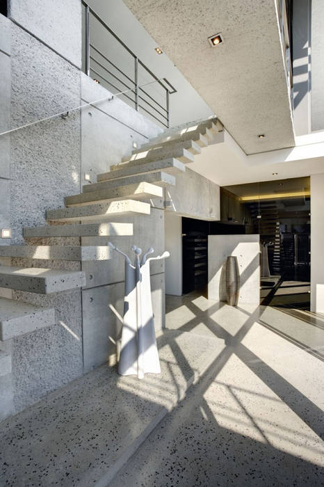 HOUSE VAN KAMP | CAMPS BAY, Wright Architects Wright Architects Stairs Concrete