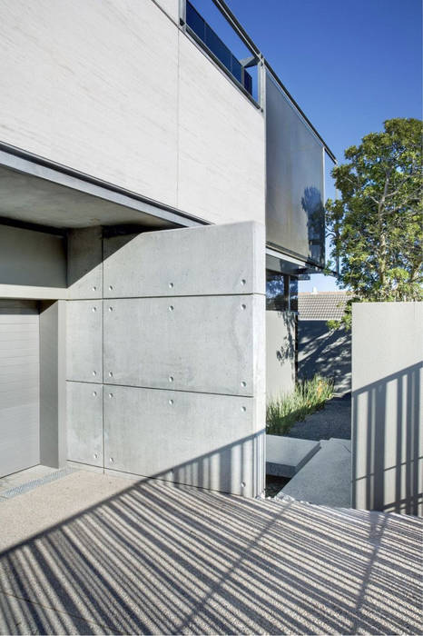 HOUSE VAN KAMP | CAMPS BAY, Wright Architects Wright Architects Single family home Concrete