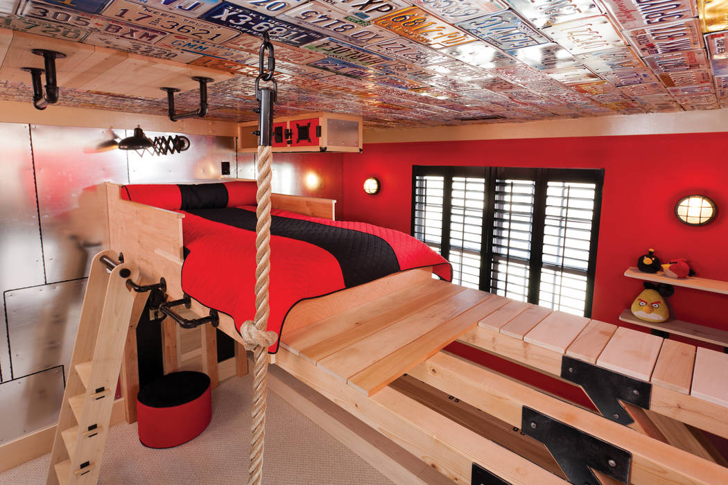 Creative/Active Boy's Room Adaptiv DC Boys Bedroom Wood Red