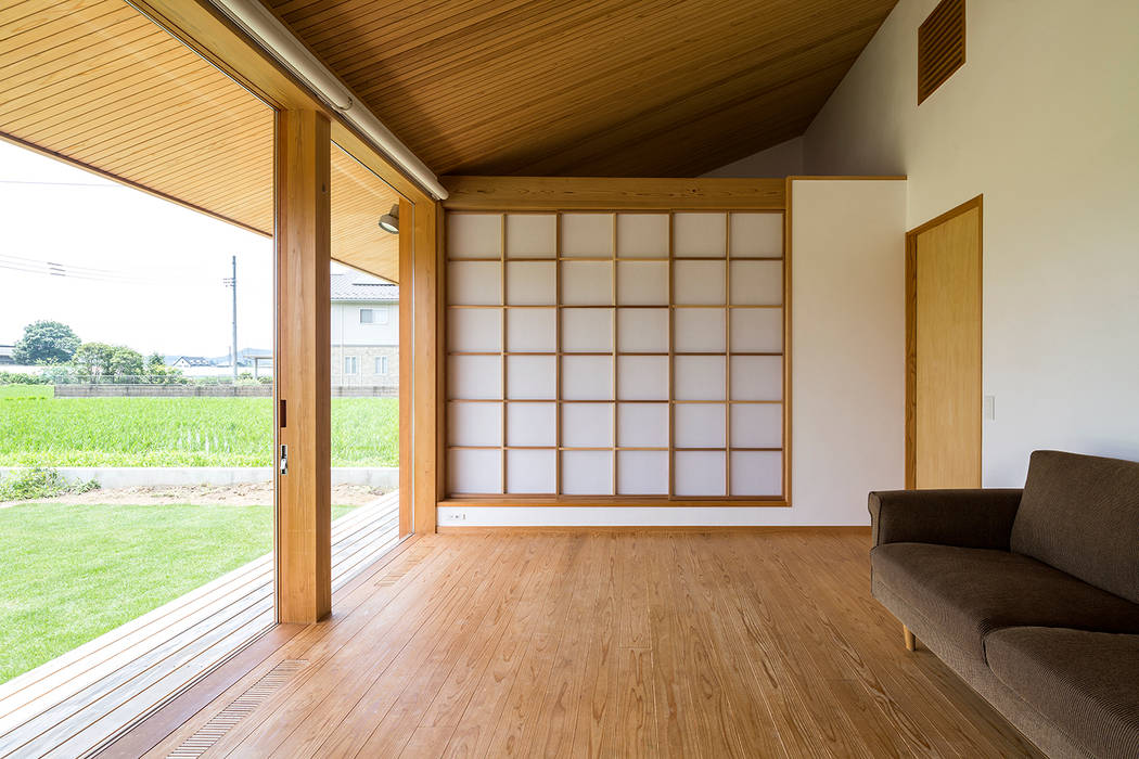 鹿沼・樅山の家, 中山大輔建築設計事務所/Nakayama Architects 中山大輔建築設計事務所/Nakayama Architects Modern media room