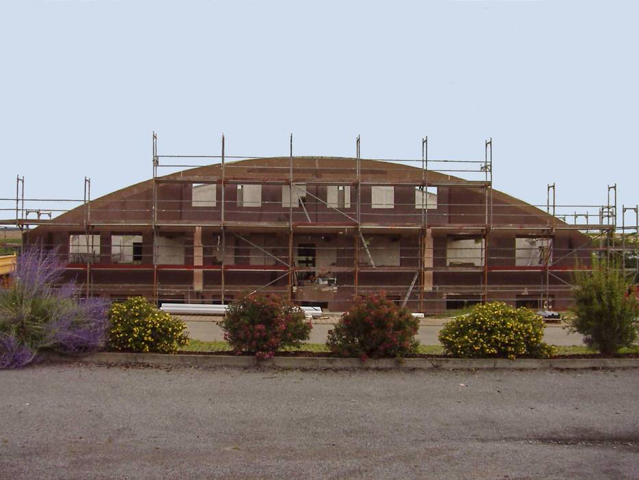 Bürohaus mit Werkhalle in Brackenheim., F.C. Nüdling Fertigteiltechnik GmbH + Co. KG F.C. Nüdling Fertigteiltechnik GmbH + Co. KG Prefabricated home