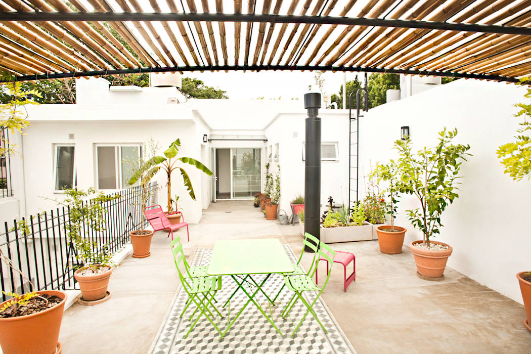 Reforma de una Casa Ba75 Atelier de Arquitectura Balcones y terrazas modernos: Ideas, imágenes y decoración