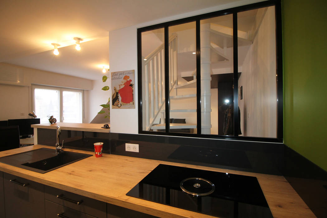 APPARTEMENT A SOUFFELWEYERSHEIM, Agence ADI-HOME Agence ADI-HOME ห้องครัว อลูมิเนียมและสังกะสี