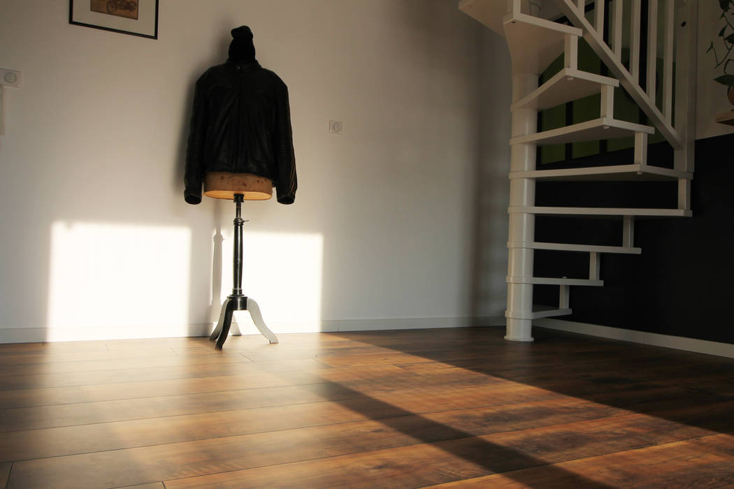 APPARTEMENT A SOUFFELWEYERSHEIM, Agence ADI-HOME Agence ADI-HOME Living room Wood Wood effect