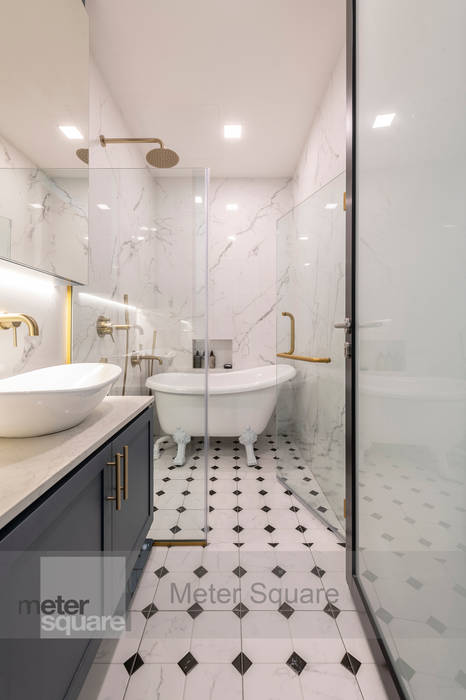 Modern Indochina Meter Square Pte Ltd Mediterranean style bathroom Tiles