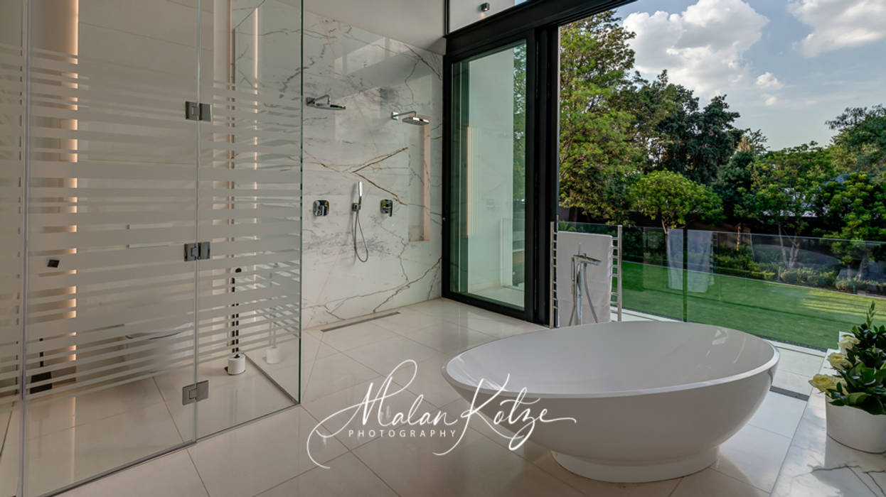 House Radomsky, Malan Kotze Photography Malan Kotze Photography Modern bathroom