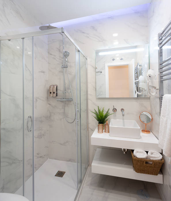 Baño homify Baños de estilo minimalista Mármol