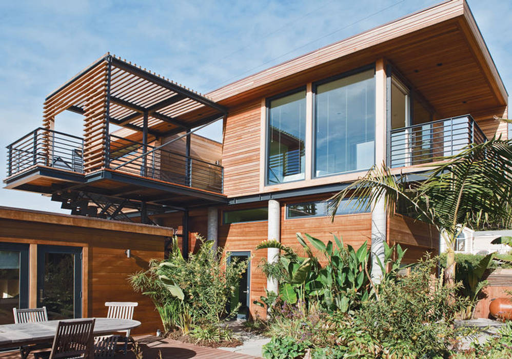 Casa fatta con containers navali., Green Living Ltd Green Living Ltd Casas prefabricadas