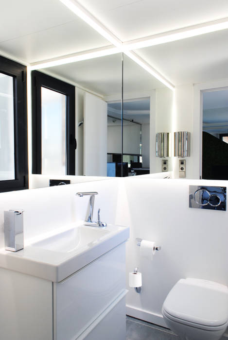 OFICINAS EN AVENIDA DIAGONAL DE BARCELONA, MANUEL TORRES DESIGN MANUEL TORRES DESIGN Kamar Mandi Modern Sinks