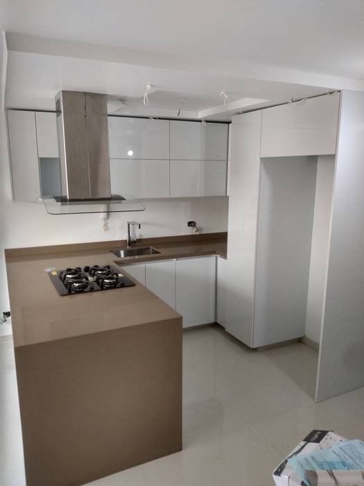 Proyecto de cocina realizado en bochalema en la ciudad de cali en la unidad las cascadas de la bocha , Cocinas integrales AC Cocinas integrales AC Minimalist kitchen Storage