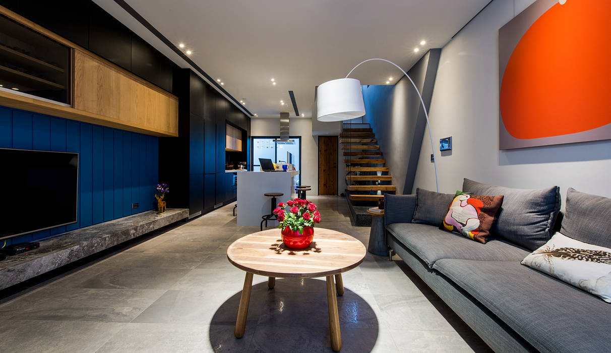 黃巢設計工務店 戴小芹建築師事務所salas De Estar Modernas Contraplacado Preto Homify