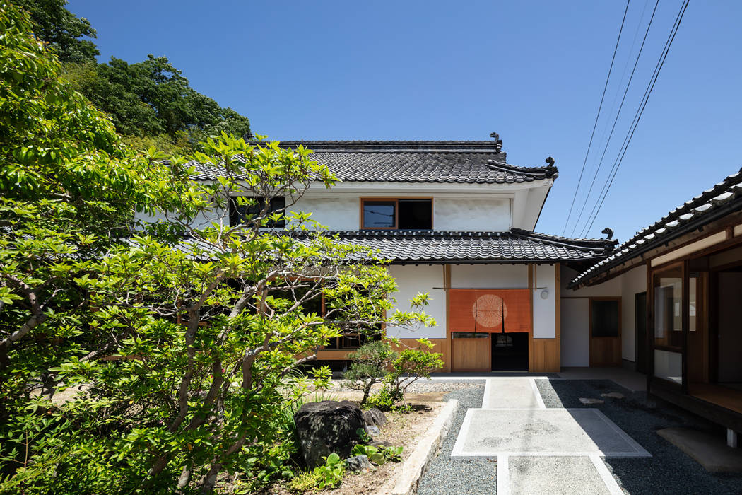 正面 神家昭雄建築研究室 商業空間 木 木目調 古民家,レストラン