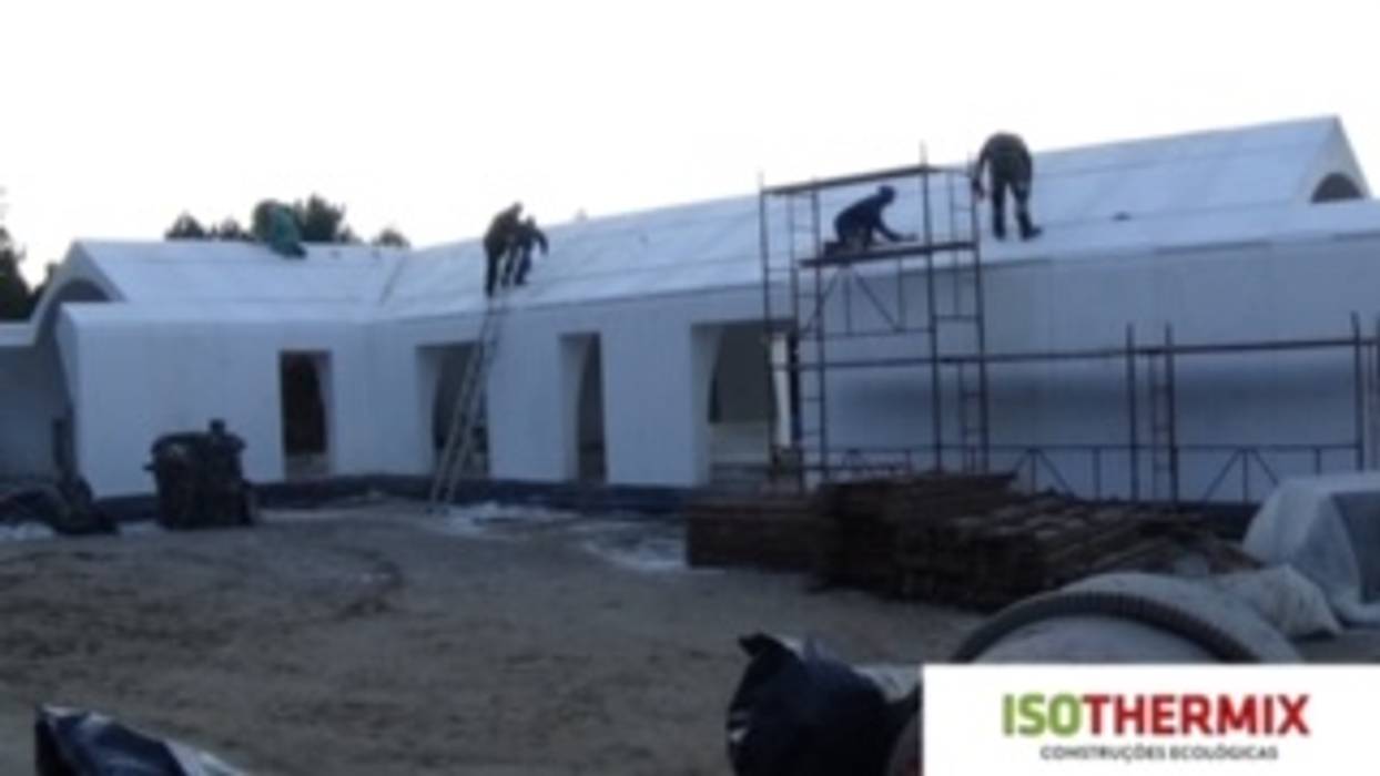 Projeto Trancoso , Isogil Construções Ecológicas Isothermix Lda Isogil Construções Ecológicas Isothermix Lda Casas prefabricadas