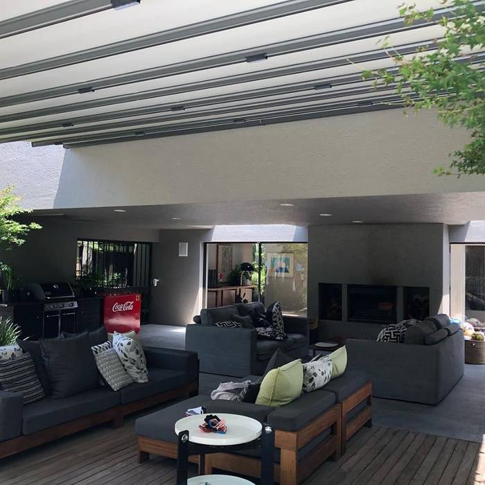 Melrose Home, SimpliMation Pty Ltd SimpliMation Pty Ltd Modern balcony, veranda & terrace