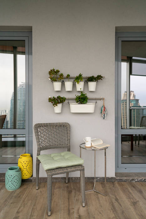 BALKAYA EVİ, Çiğdem Demirhan Mimarlık ve Tasarım Çiğdem Demirhan Mimarlık ve Tasarım Balcony, veranda & terrace Furniture