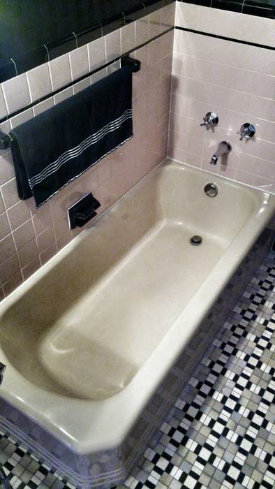 1935 Colonial Bath, Tonic Interiors Tonic Interiors 浴室 磁磚