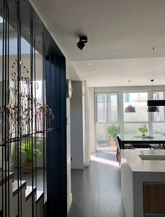 Modern Villa, Cainta Rizal, OASIS Design Studio OASIS Design Studio Kitchen