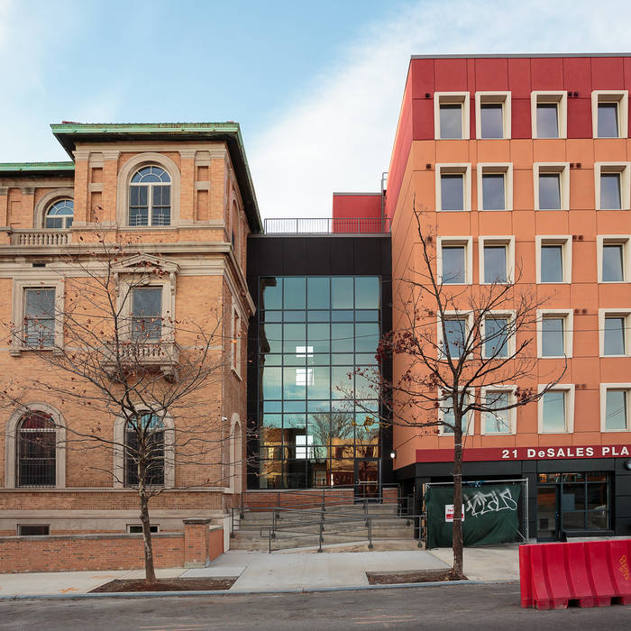 Our Lady of Lourdes, Passivhaus Mehrfamilienhaus in Brooklyn, NYC, van der Moga Photography van der Moga Photography Casas multifamiliares