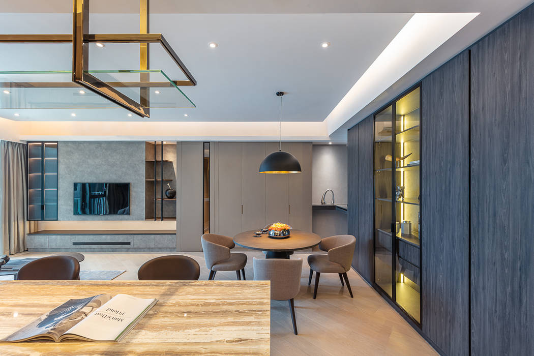 A Boutique Living Area for a Family of Four - Cullinan West, Hong Kong, Grande Interior Design Grande Interior Design Ruang Makan Modern