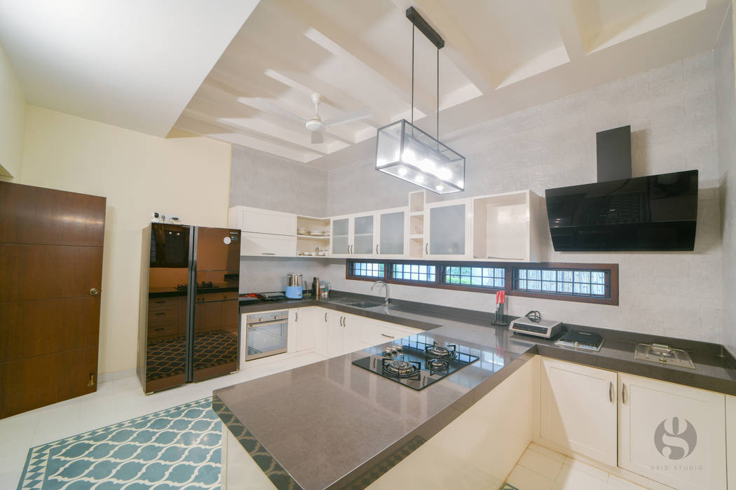 Mr.Kashif's Residence, Grid Property Developers Grid Property Developers Kitchen units