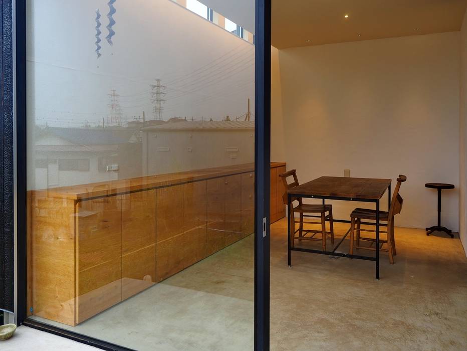 House in Mutsuzaki, Mimasis Design／ミメイシス デザイン Mimasis Design／ミメイシス デザイン ミニマルデザインの 書斎