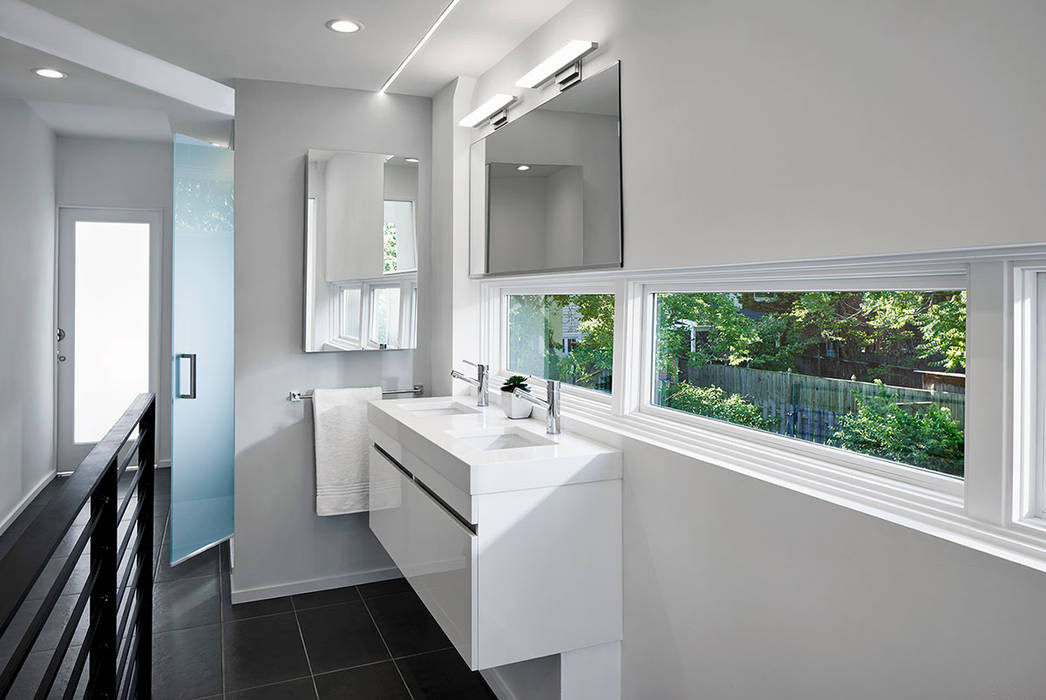 Duvall Court, KUBE architecture KUBE architecture Modern Bathroom